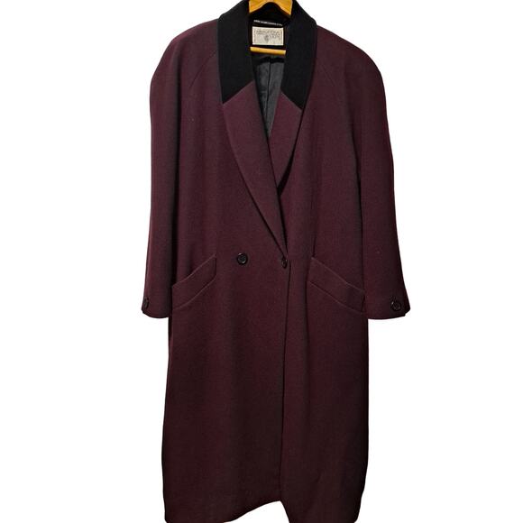 127. Vintage International Scene overcoat - Picture 1 of 5